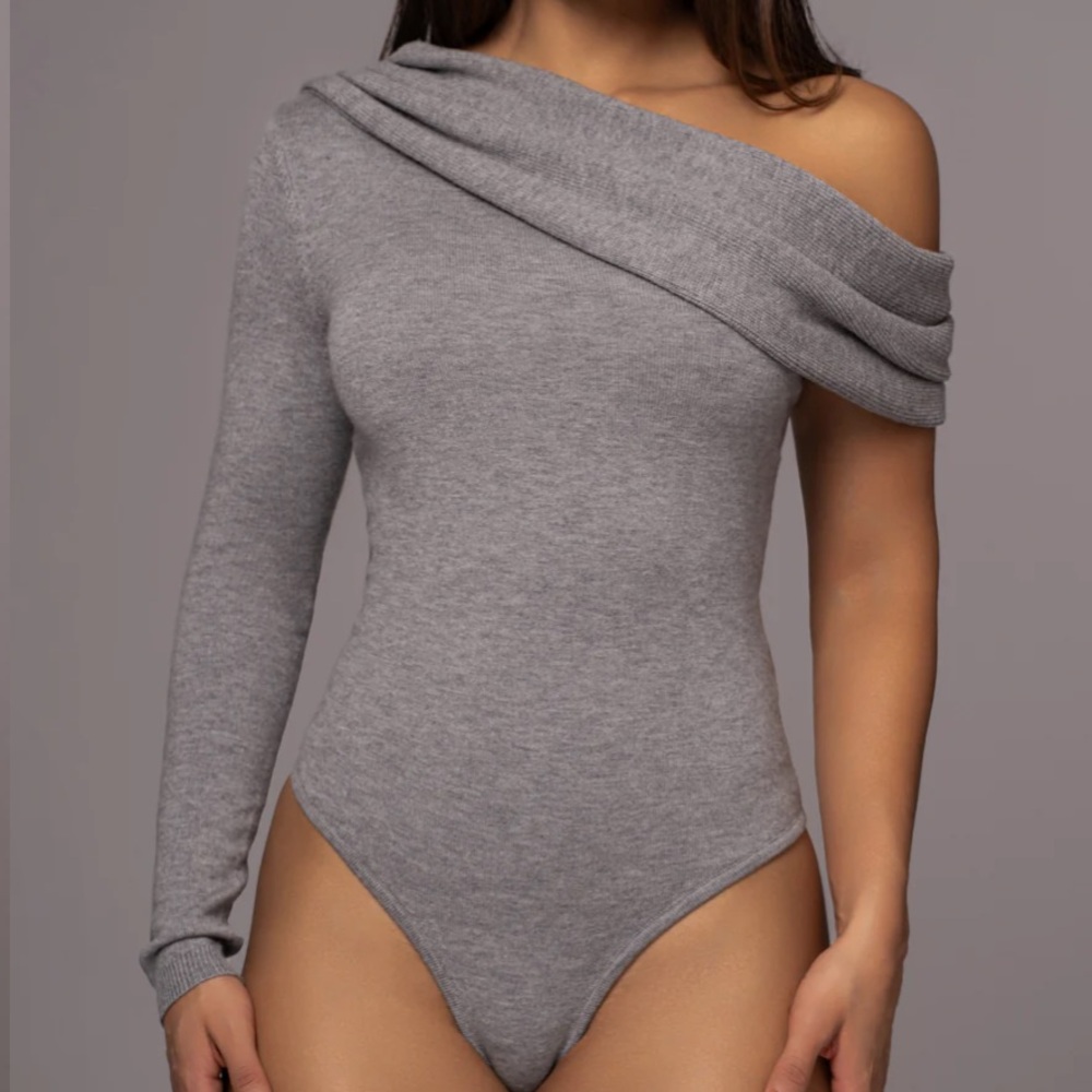 JLUXLABEL NWT- SMALL- GREY ZOIE KNIT ONE SHOULDER BODYSUIT